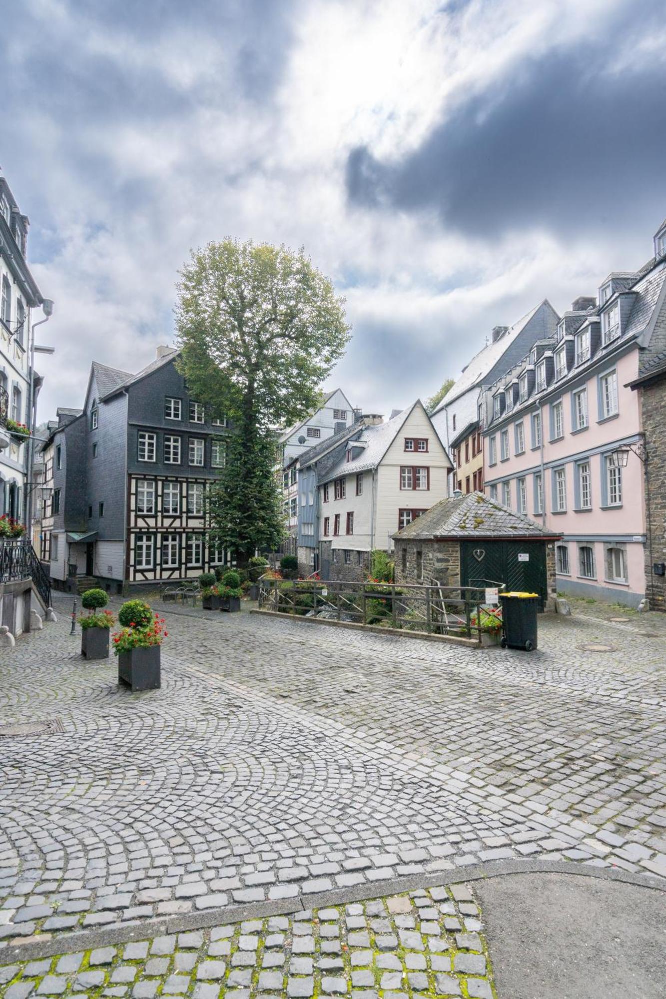 Holideis Center * Monschau